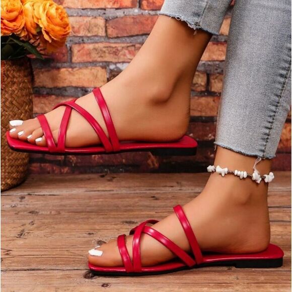 BRAND NEW UNISA SQUARE TOE CRISS-CROS STRAP WOMEN'S SANDAL - Picture 1 of 16